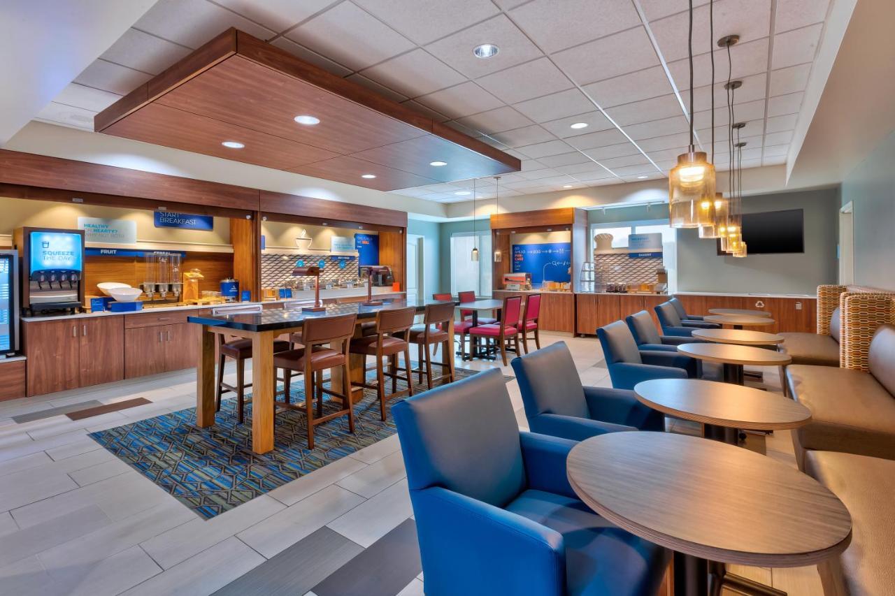Holiday Inn Express & Suites - Effingham By Ihg Zewnętrze zdjęcie
