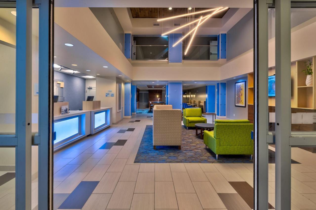 Holiday Inn Express & Suites - Effingham By Ihg Zewnętrze zdjęcie
