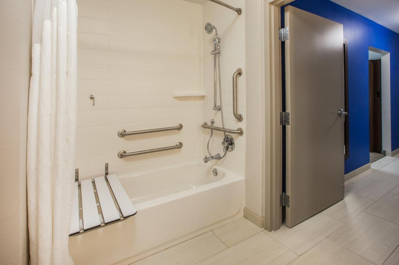 Holiday Inn Express & Suites - Effingham By Ihg Zewnętrze zdjęcie