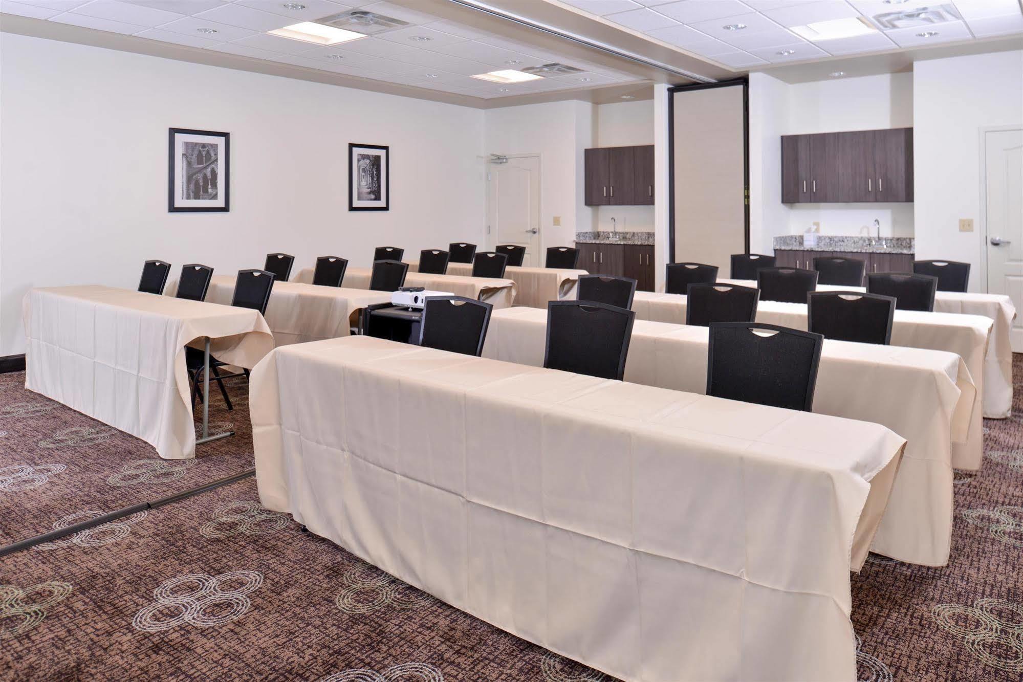 Holiday Inn Express & Suites - Effingham By Ihg Zewnętrze zdjęcie